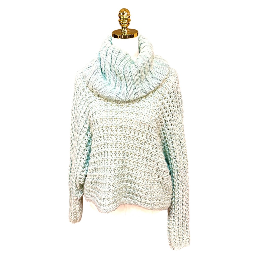 Express Womens light green Chunky Waffle Knit Cowl Neck Batwing Sweater Size M‎